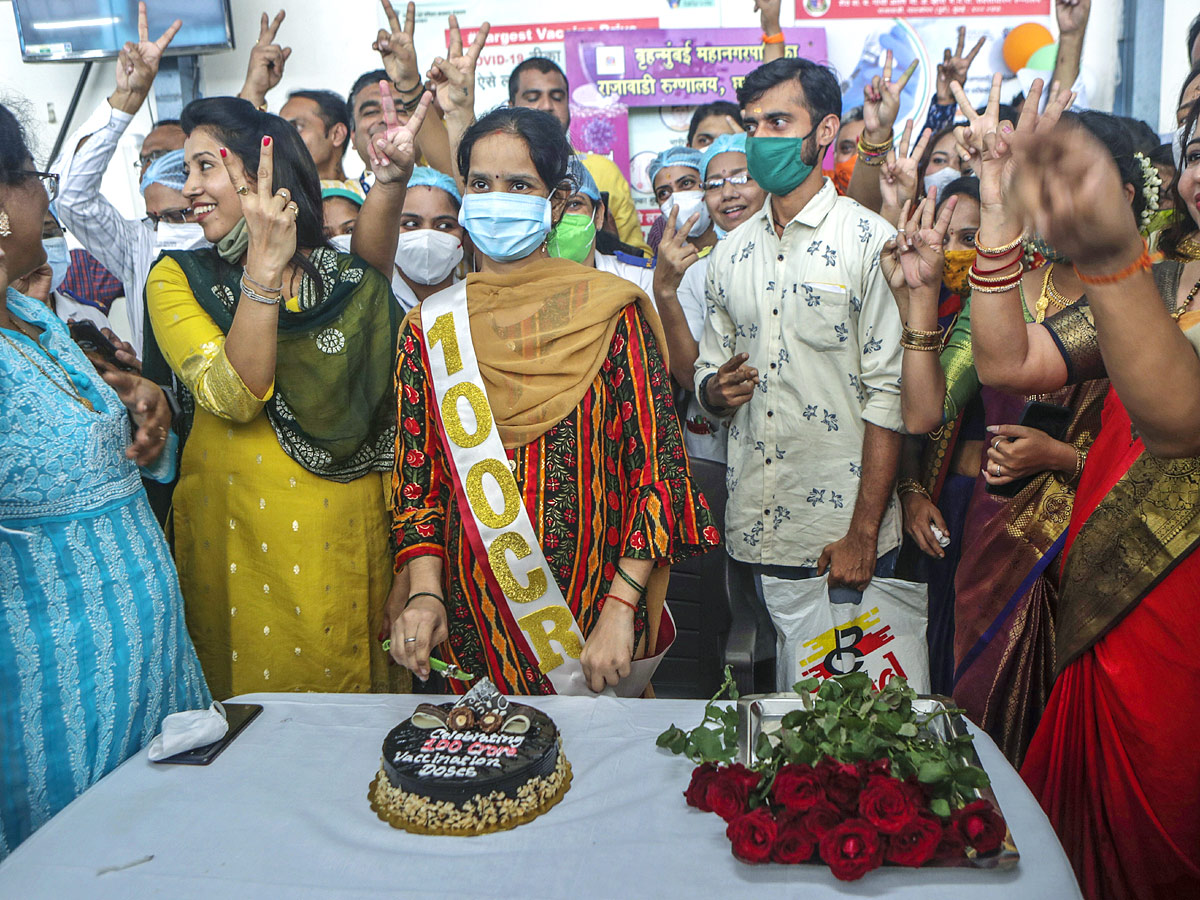 100 Crore Vaccination in India - Sakshi29