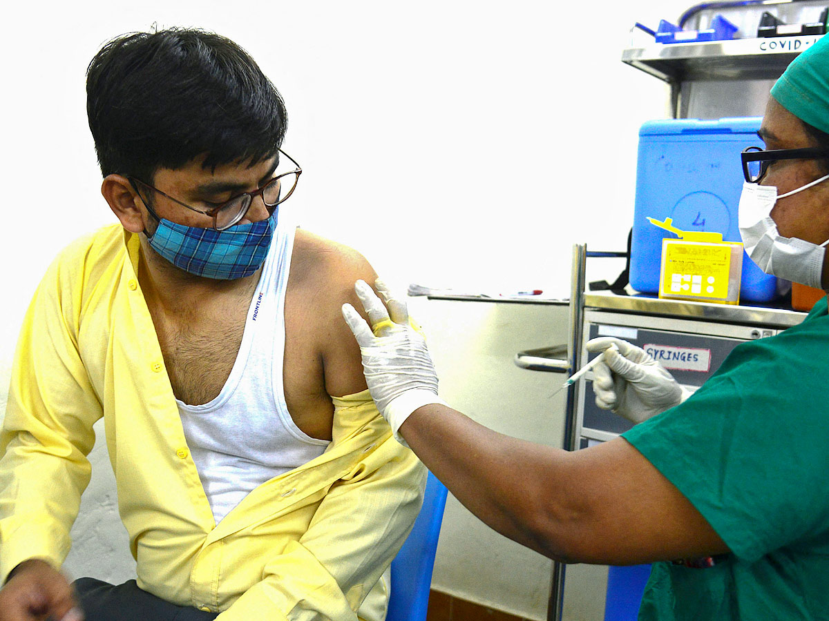 100 Crore Vaccination in India - Sakshi35