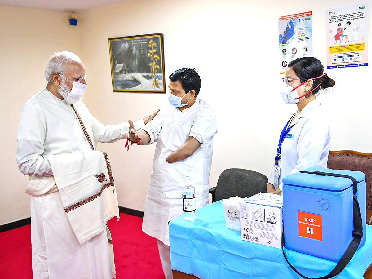 100 Crore Vaccination in India - Sakshi5