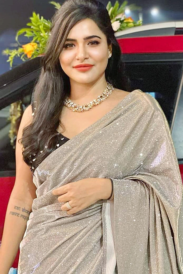 Tollywood Actress Ashu Reddy Photo Gallery - Sakshi13