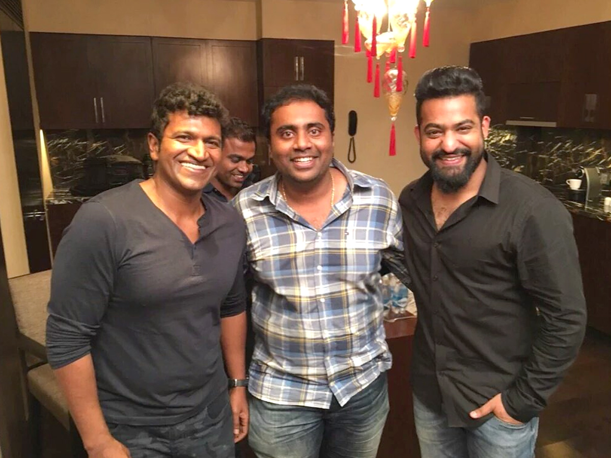Kannada Super Star Puneeth Rajkumar Passed Away - Sakshi1