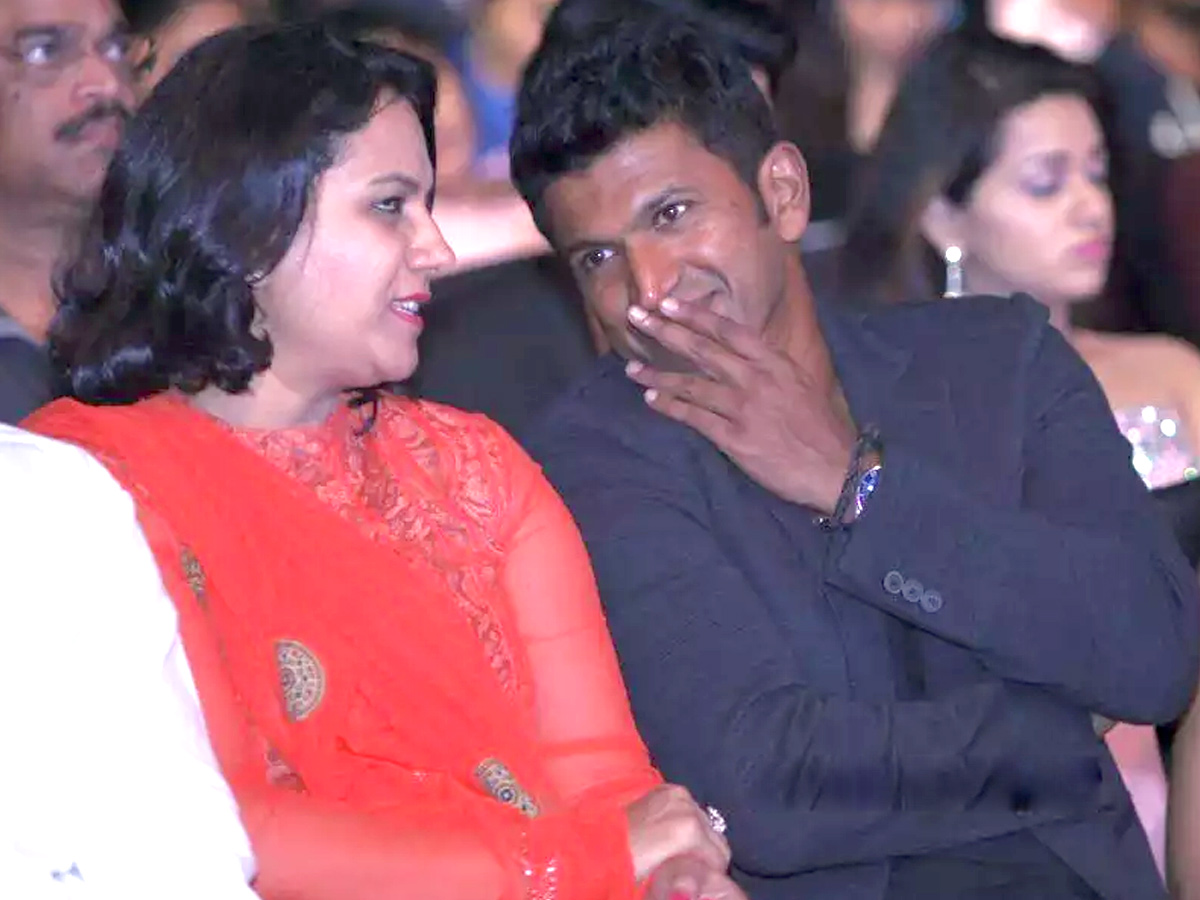 Puneeth Rajkumar Ashwini Rewanth Photo Gallery - Sakshi4