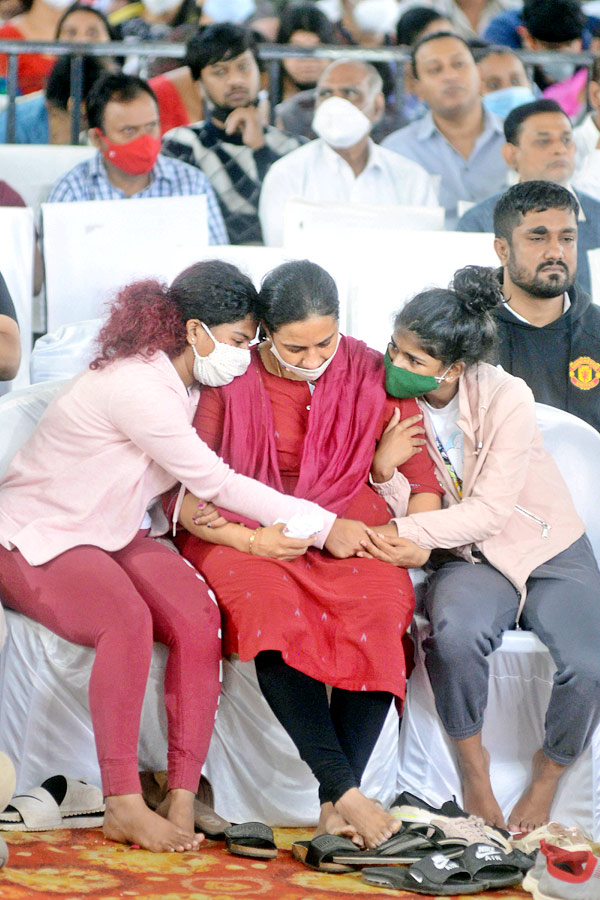 Kannada Actor Puneeth Rajkumar Last Rites Photo Gallery - Sakshi20