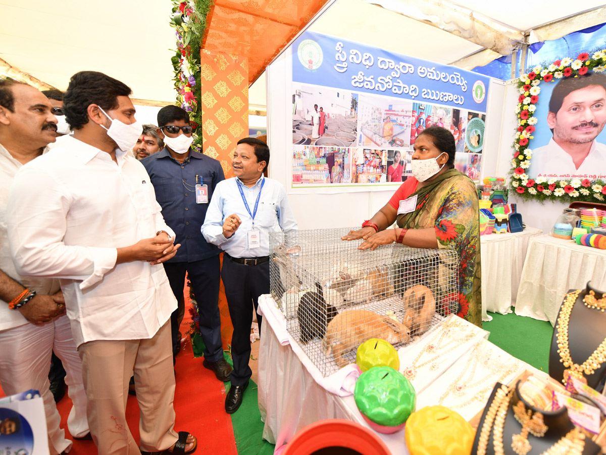 The Second Installment Of YSR‌ Asara Launched by CM Photo Gallery  - Sakshi11
