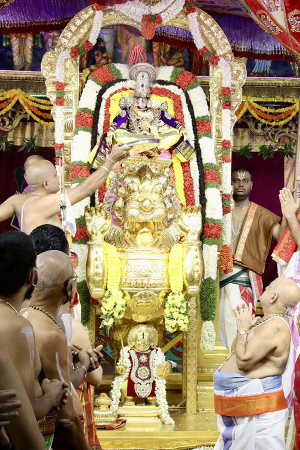 Tirumala Srivari Brahmotsavam 2021 Third Day Photo Gallery - Sakshi2