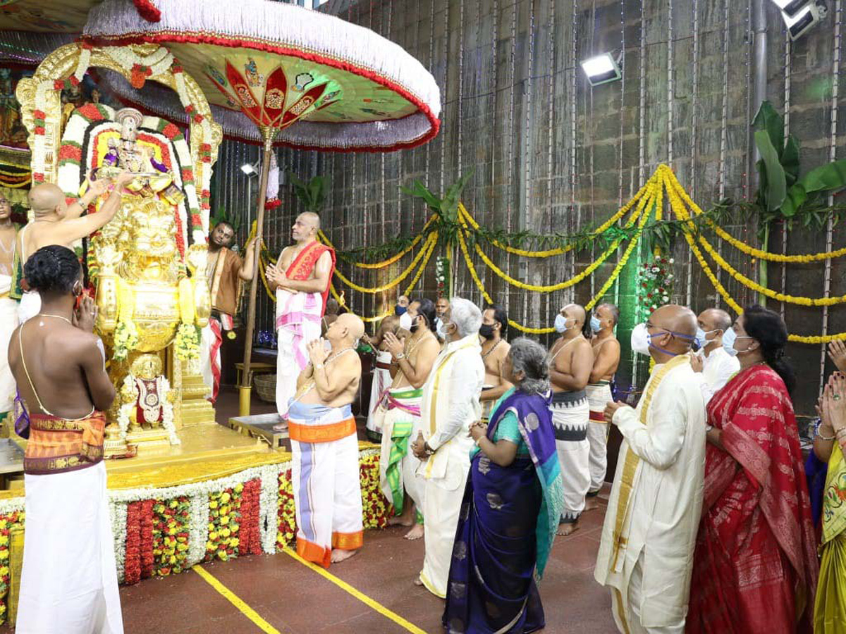 Tirumala Srivari Brahmotsavam 2021 Third Day Photo Gallery - Sakshi4