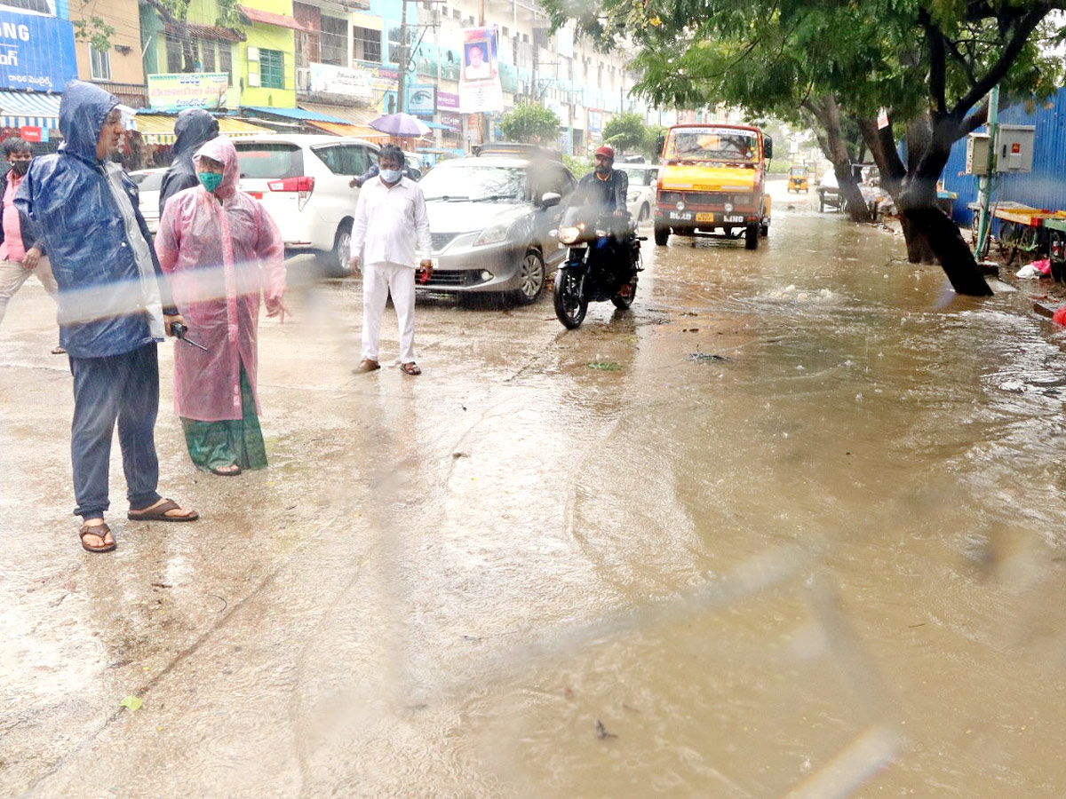 Heavy Rainfall At Tirupati In Chittoor Photo Gallery - Sakshi31
