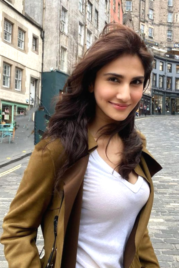 Bollywood Actress Vaani Kapoor Photo Gallery - Sakshi23
