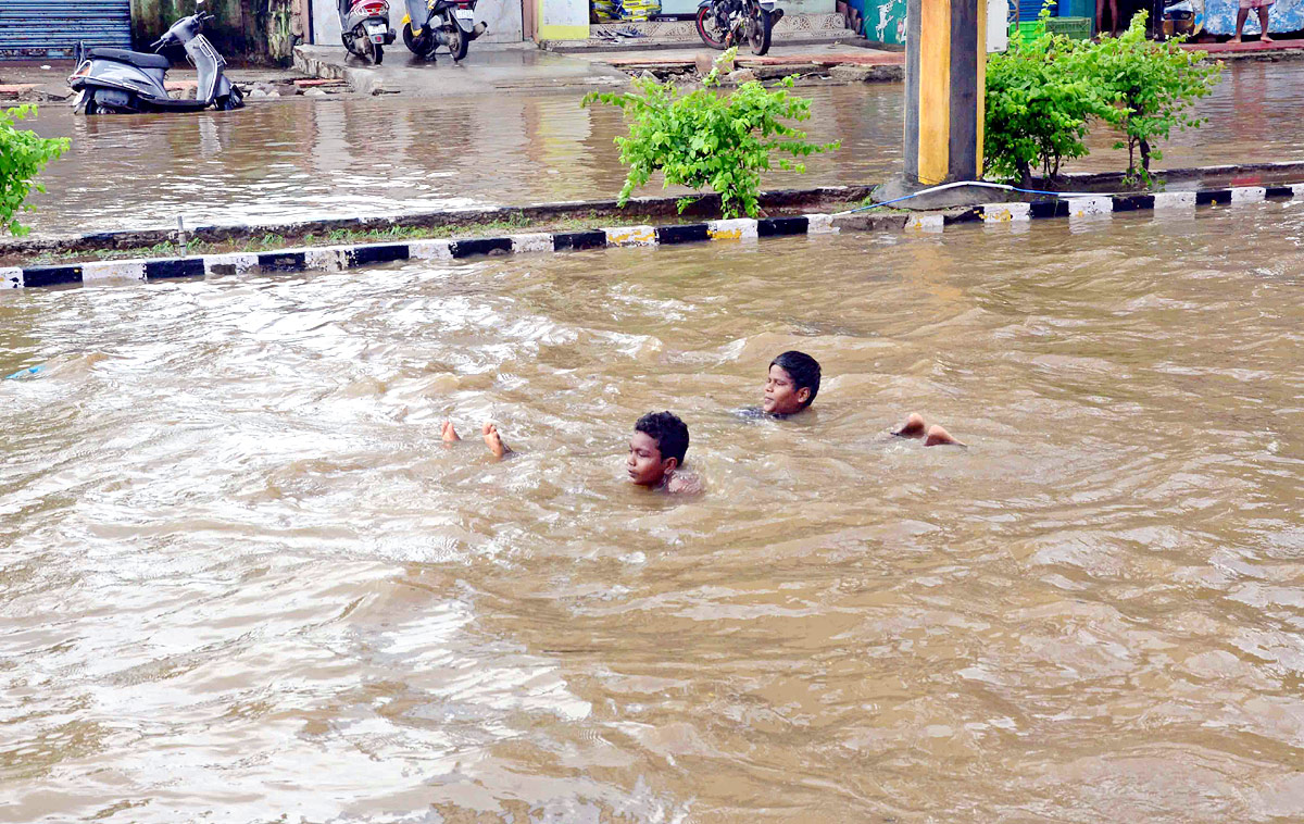 Heavy Rain In Tirupati - Sakshi18