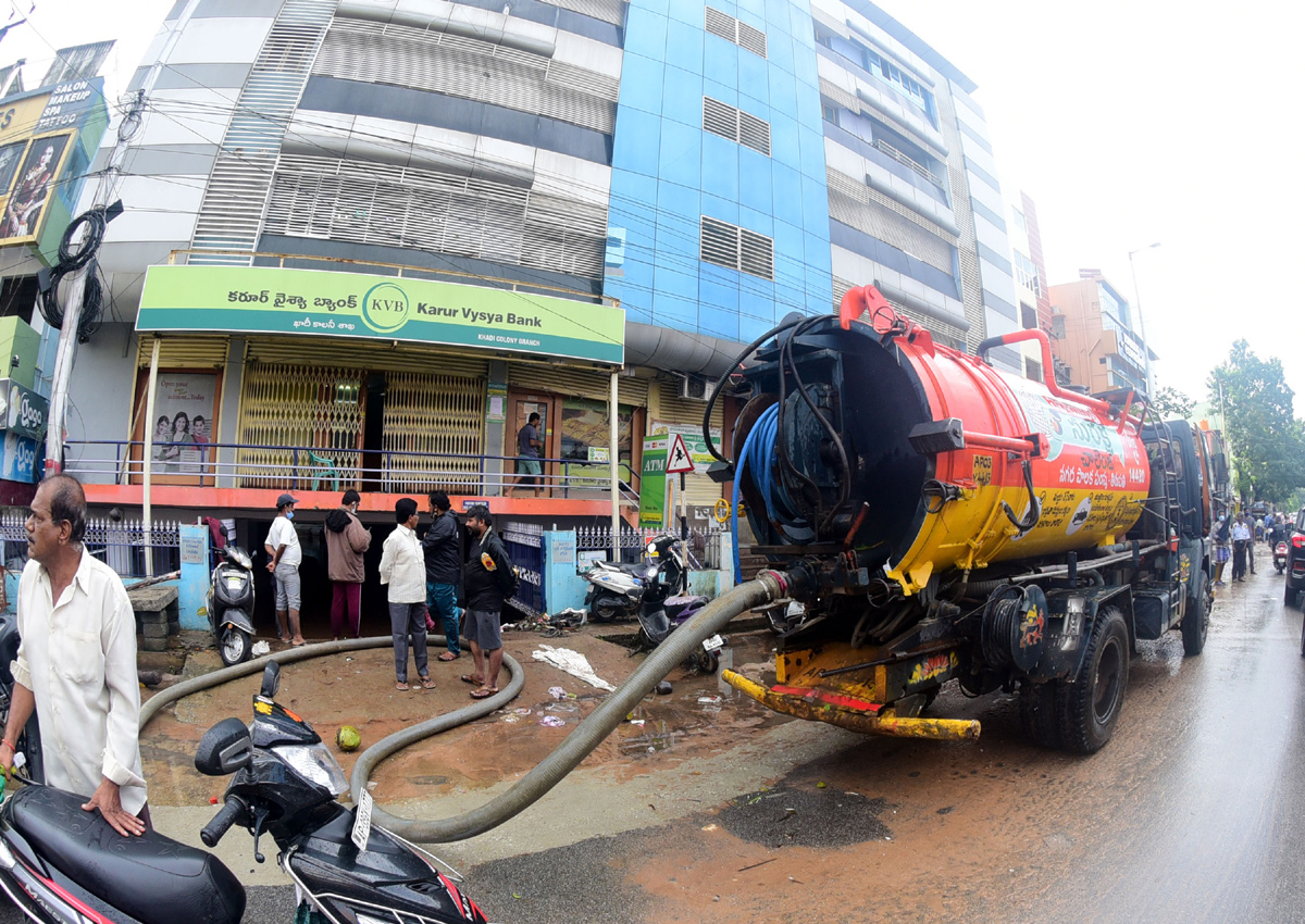 Heavy Rain In Tirupati - Sakshi49