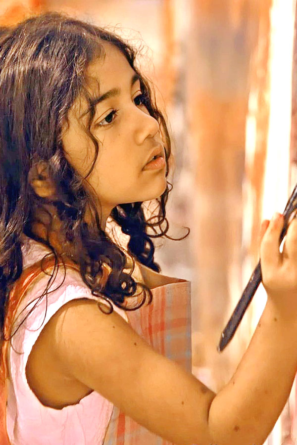 Allu Arjun Daughter Allu Arha Birthday Special Photo Gallery - Sakshi14