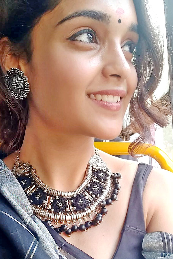 Actress Kashish Khan Latest Photo Gallery - Sakshi16