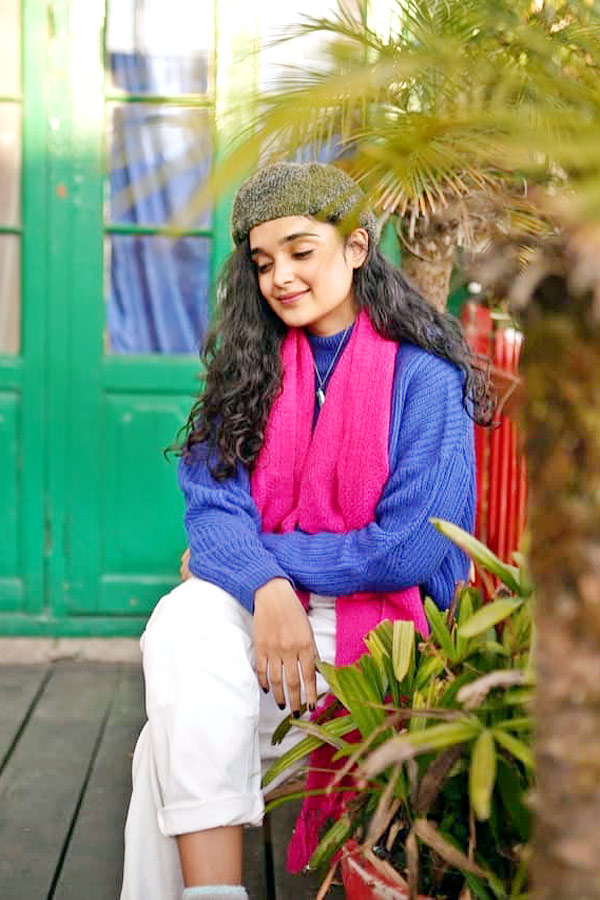 Actress Kashish Khan Latest Photo Gallery - Sakshi22