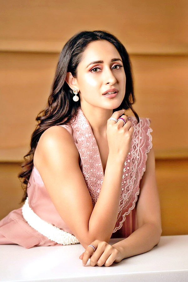 Pragya Jaiswal Latest HD Photo Gallery - Sakshi15