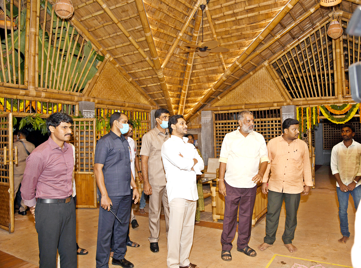 CM YS Jagan Visits Newly Set Up Goshala At His House Tadepalli - Sakshi11