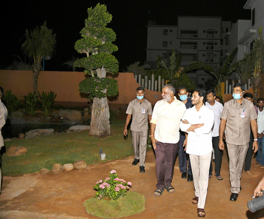 CM YS Jagan Visits Newly Set Up Goshala At His House Tadepalli - Sakshi19