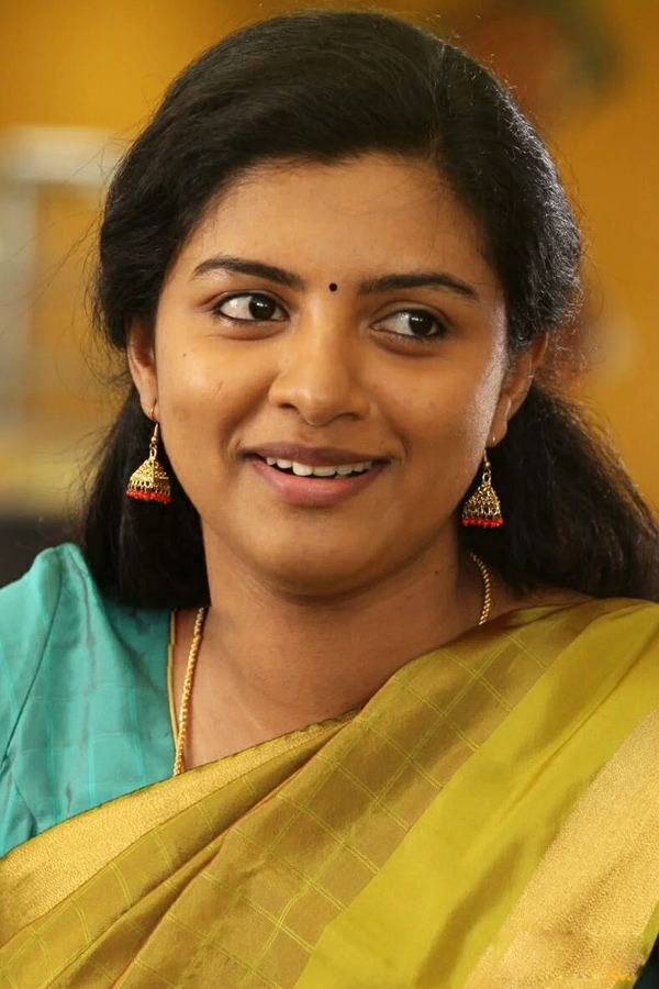 Jaibhim Sinathalli Lizomol Josi Photo Gallery - Sakshi10