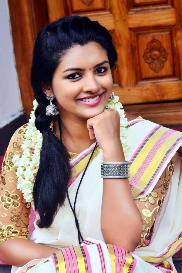 Jaibhim Sinathalli Lizomol Josi Photo Gallery - Sakshi13