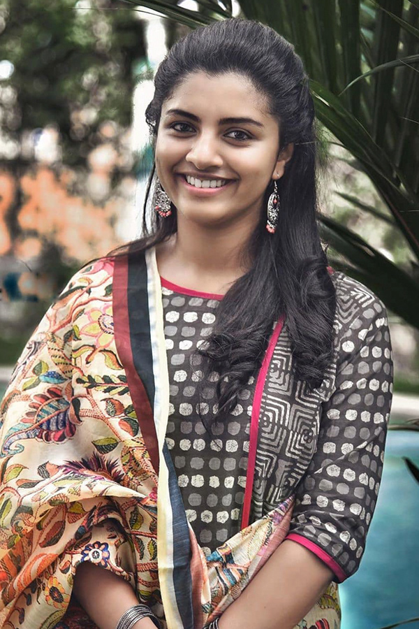 Jaibhim Sinathalli Lizomol Josi Photo Gallery - Sakshi22