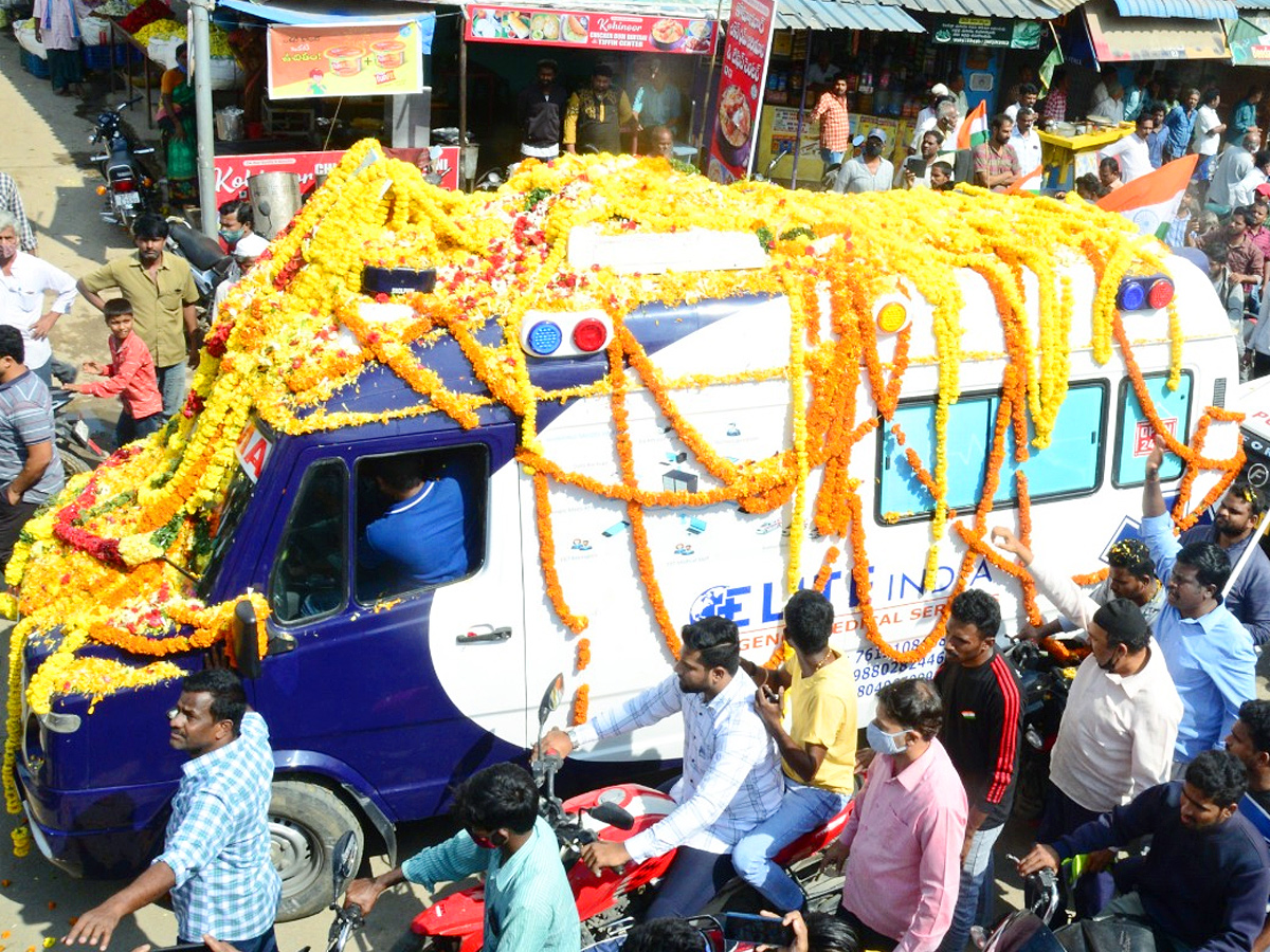 Soldier Saiteja Funeral Photo Gallery - Sakshi3