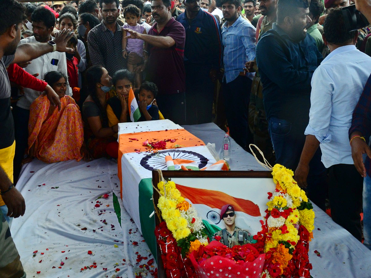 Soldier Saiteja Funeral Photo Gallery - Sakshi29