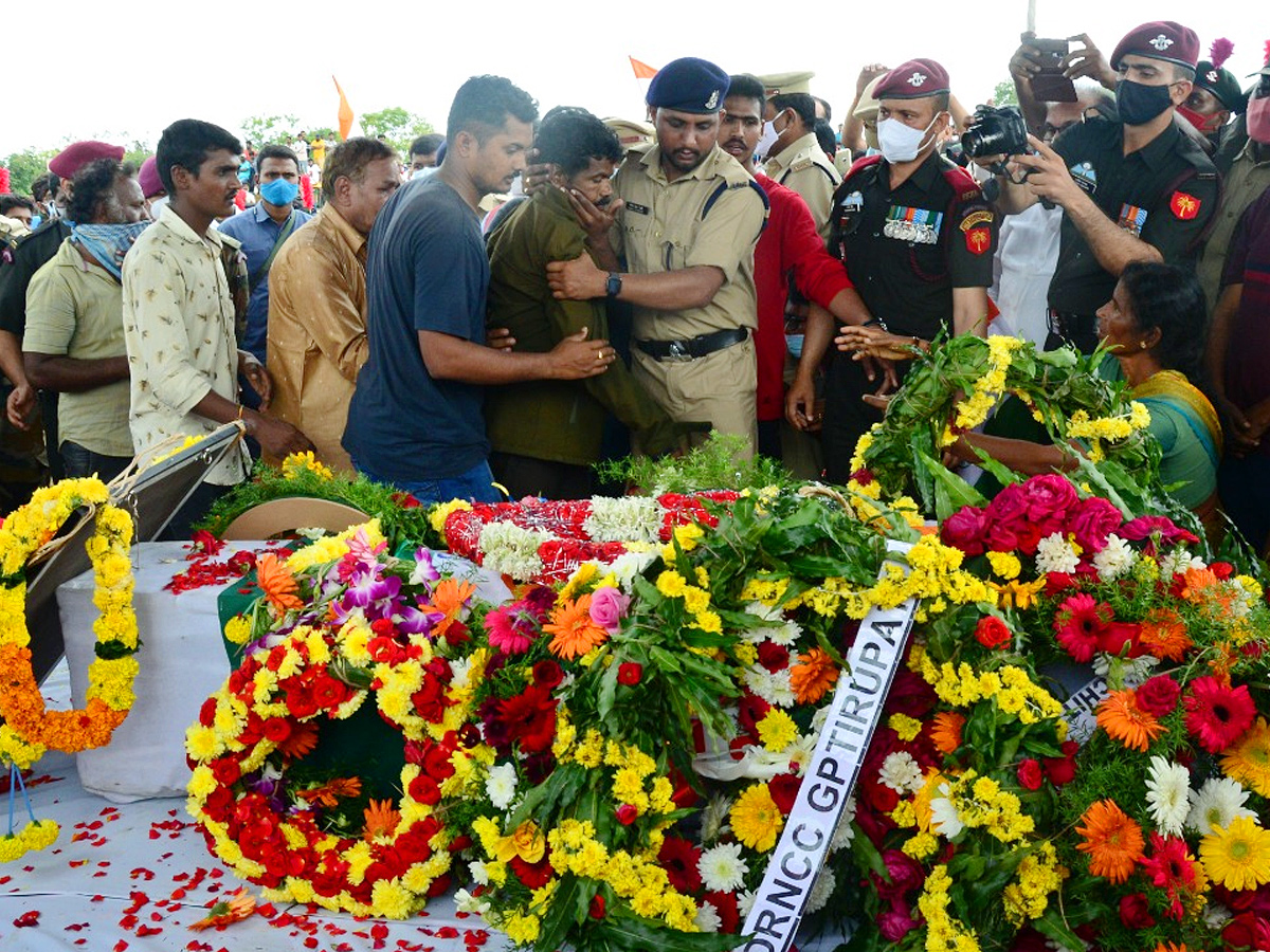 Soldier Saiteja Funeral Photo Gallery - Sakshi34