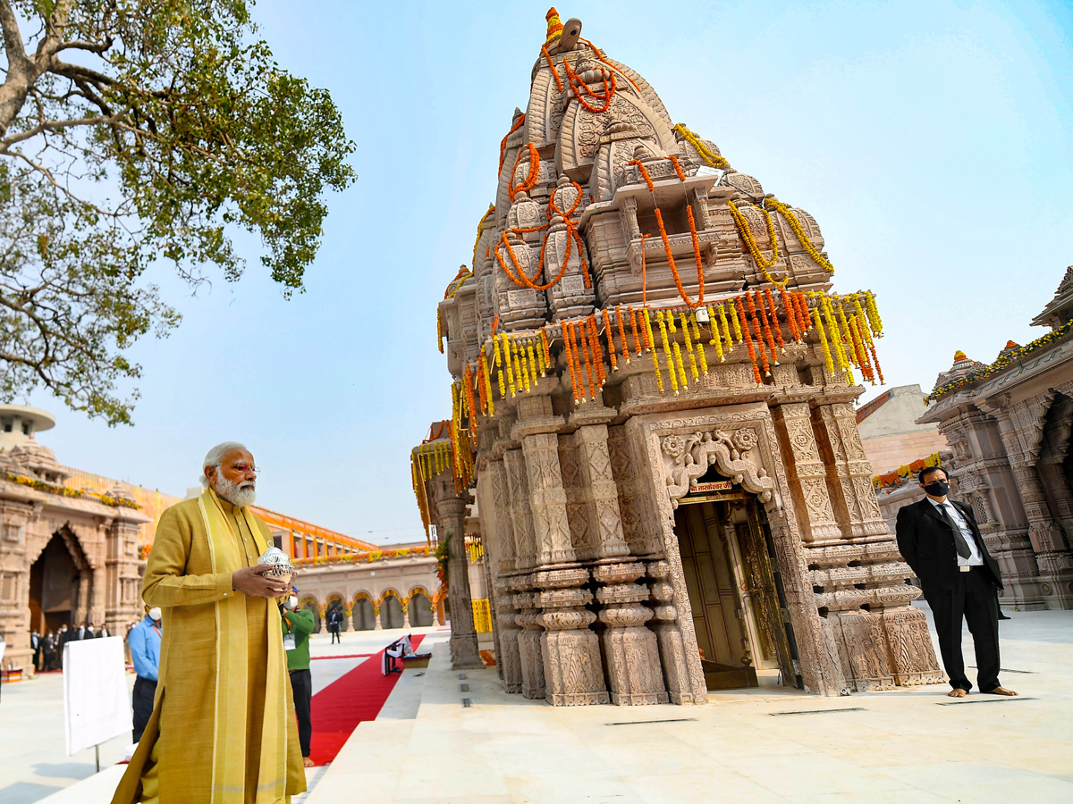 Prime Minister Modi Inaugurates Kashi Vishwanath Corridor Photo Gallery - Sakshi28