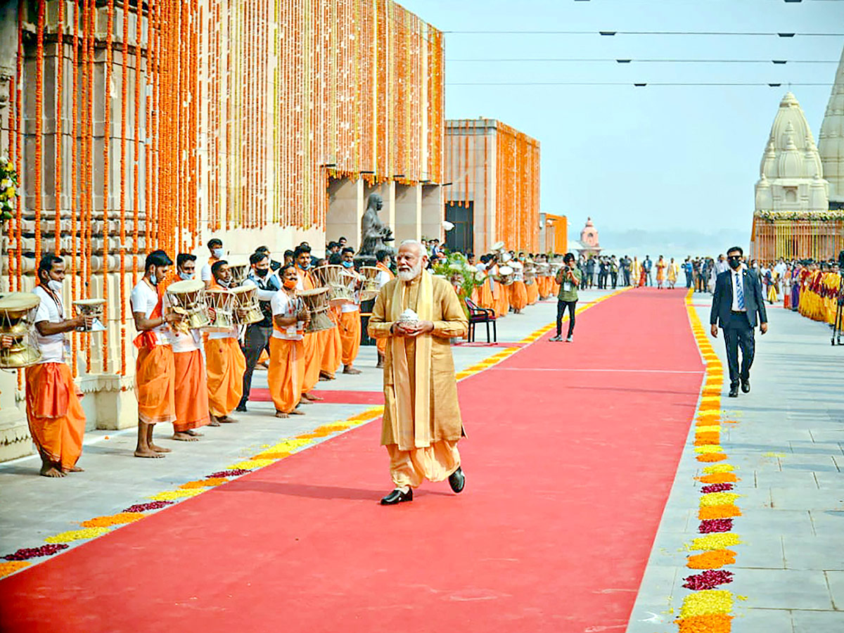 Prime Minister Modi Inaugurates Kashi Vishwanath Corridor Photo Gallery - Sakshi17