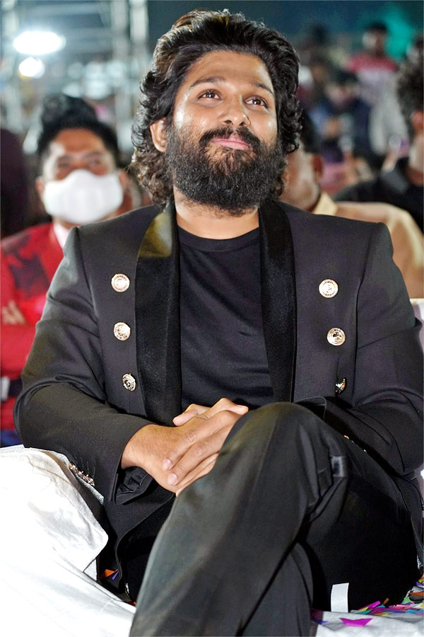 Allu Arjun Pushpa Movie Pre Release Event Photo Gallery - Sakshi29