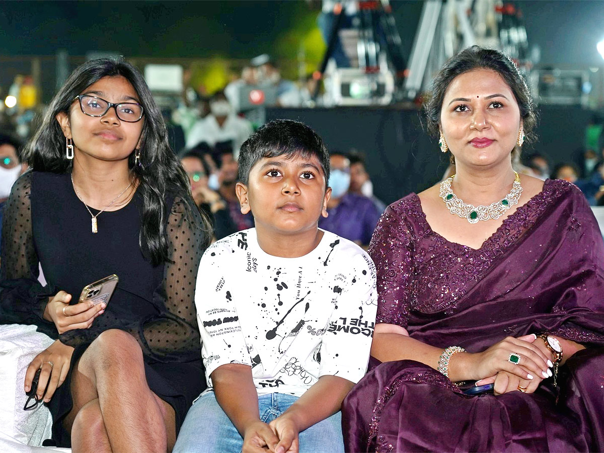 Allu Arjun Pushpa Movie Pre Release Event Photo Gallery - Sakshi15