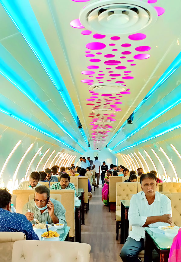 Special Dinner Flight At Vijayawada Photo Gallery - Sakshi10