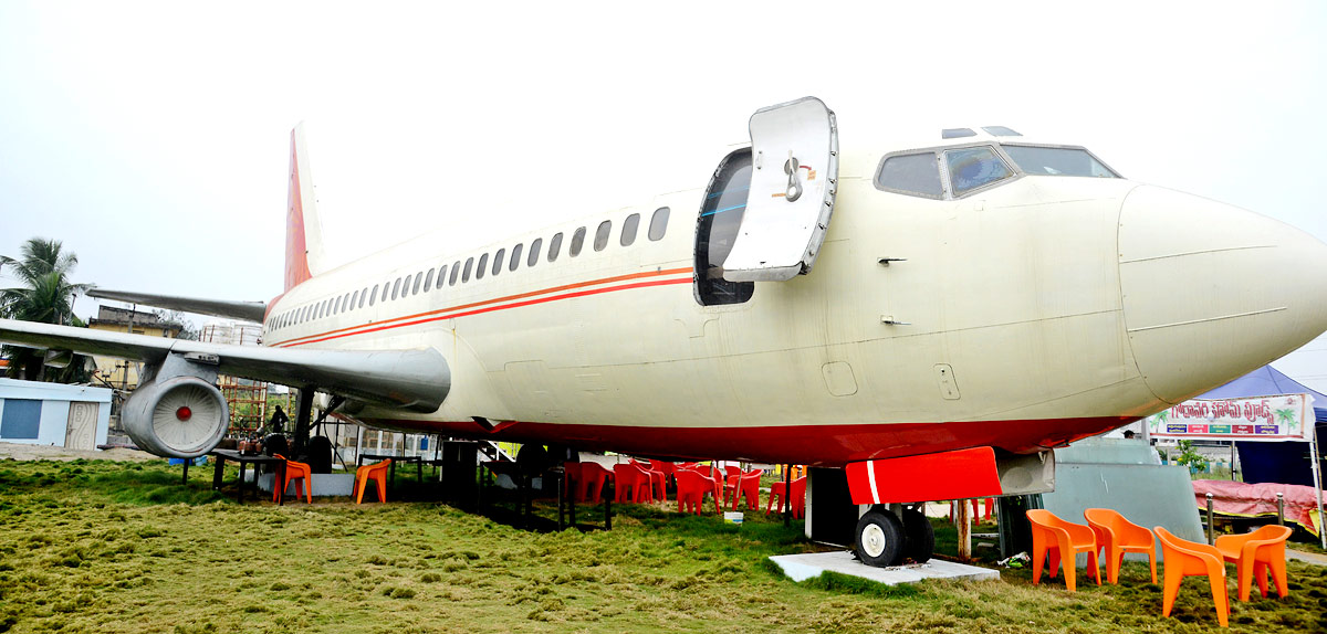 Special Dinner Flight At Vijayawada Photo Gallery - Sakshi6