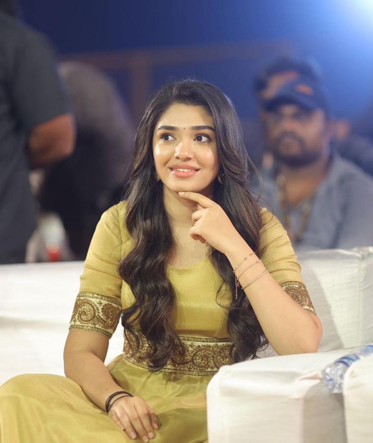 Heroine Krithi Shetty Photos - Sakshi9