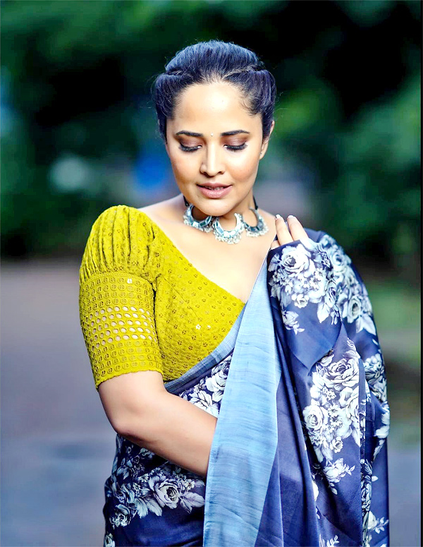 Anasuya Bharadwaj Latest Photos - Sakshi15