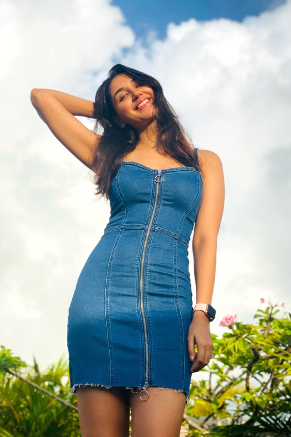 Bollywood Actress Nikita Dutta Photo Gallery - Sakshi13