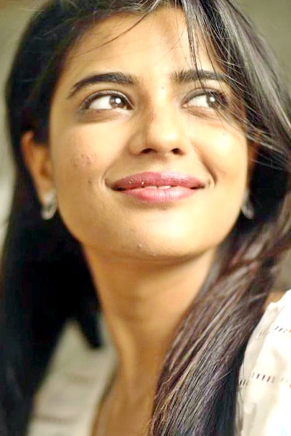 Aishwarya Rajesh Birthday Special Photo Gallery - Sakshi2
