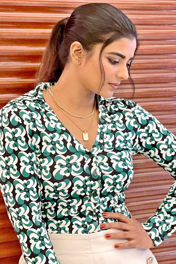 Aishwarya Rajesh Birthday Special Photo Gallery - Sakshi21