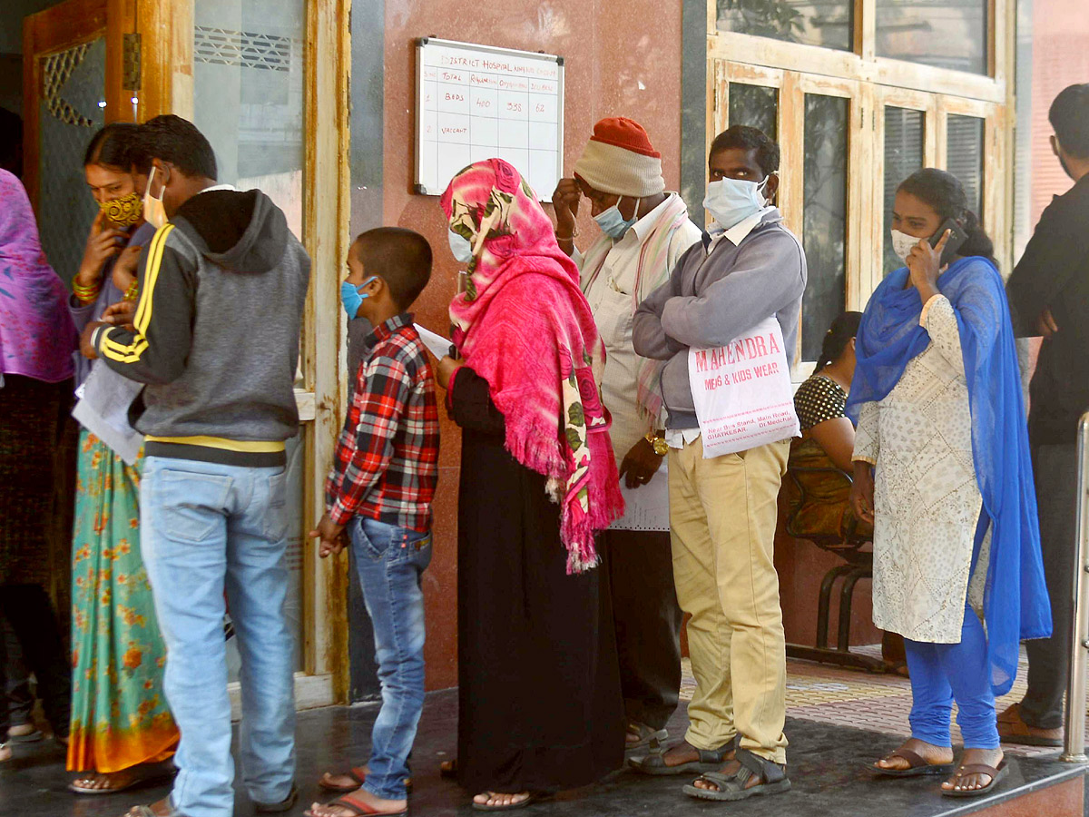 Coronavirus Testing In Hyderabad - Sakshi11