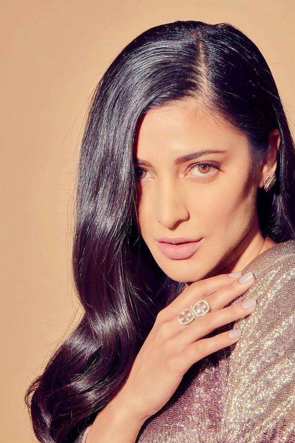 Happy Birthday Shruti Haasan HD Photos - Sakshi17
