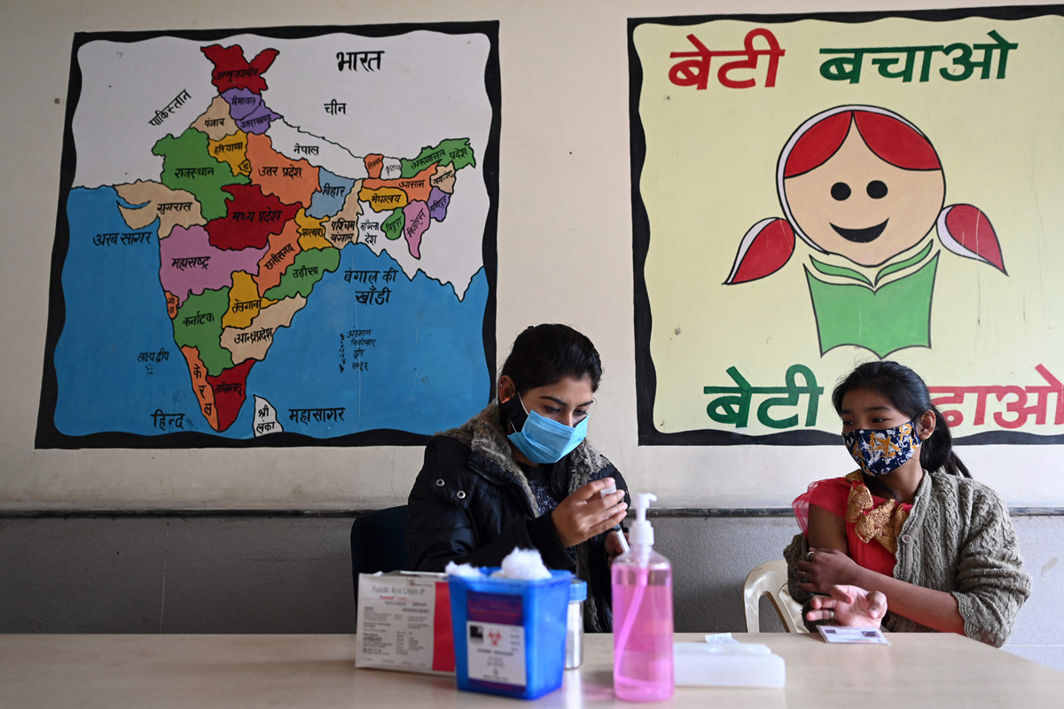 Covid-19 vaccination drive for 15-18 age group begins - Sakshi6