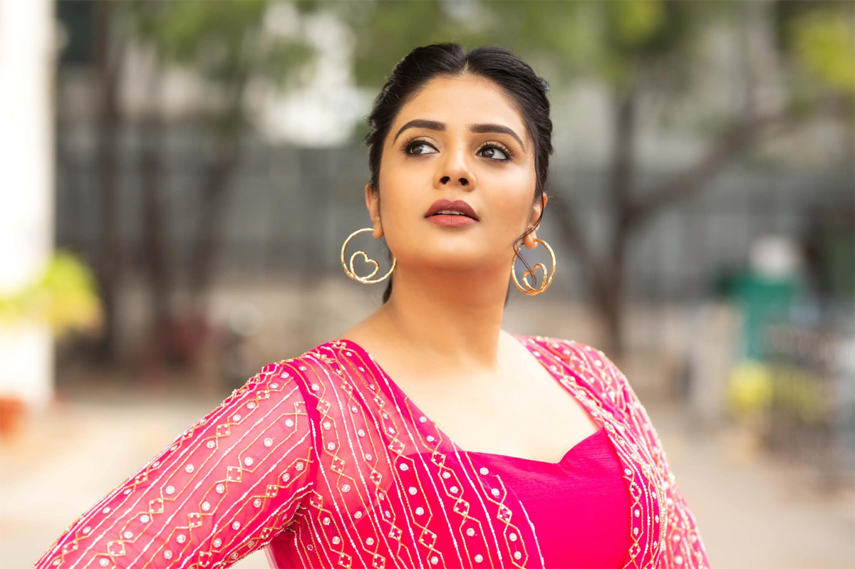 Anchor Sreemukhi Latest photos - Sakshi18