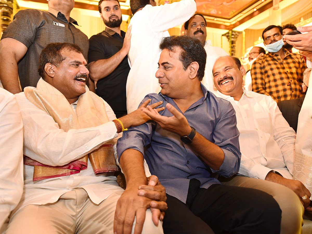 Minister Botsa Satyanarayana Son Wedding at Hyderabad - Sakshi5
