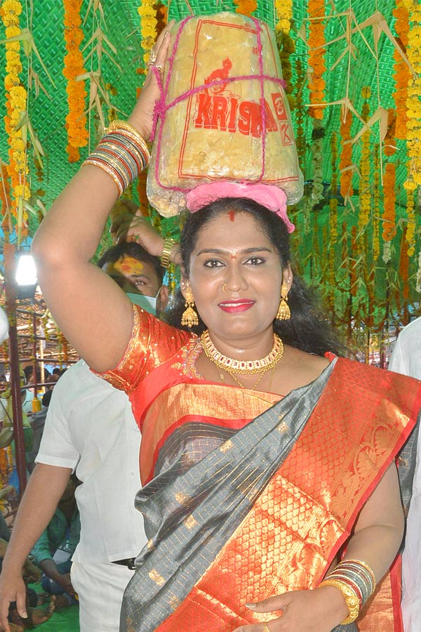 Medaram Jatara 2022 Photo Gallery - Sakshi16