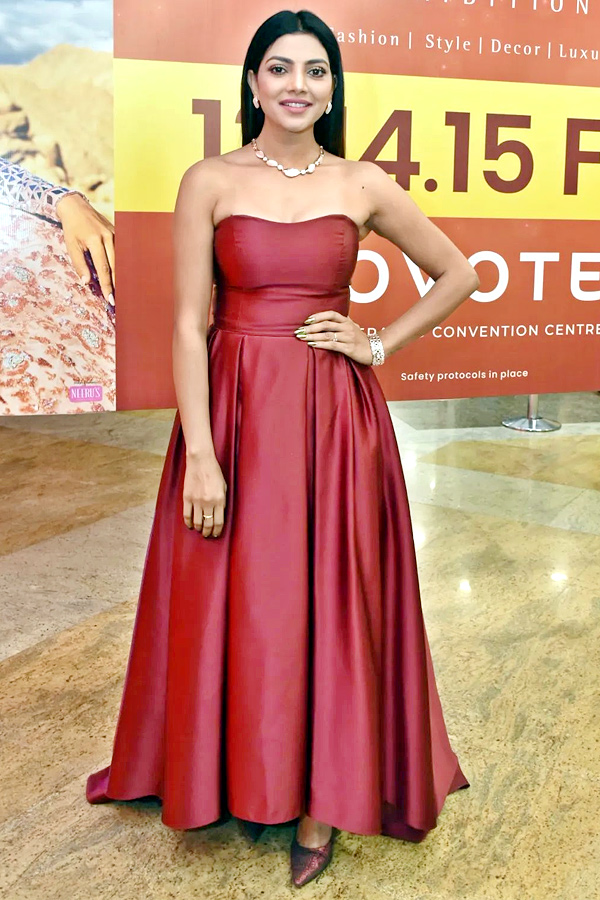 Bigg Boss Fame Lahari Shari Latest Photos - Sakshi3