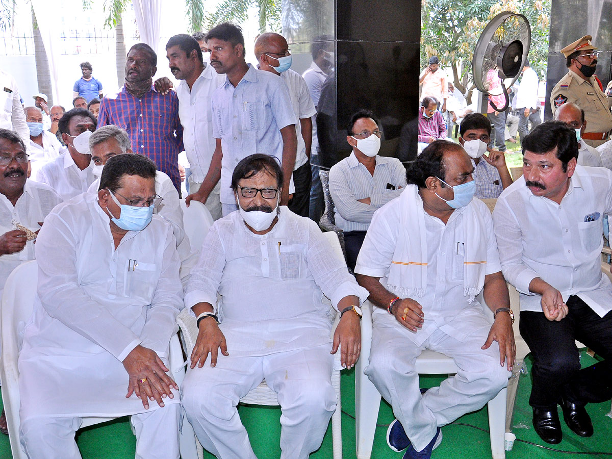 Mekapati Goutham Reddy: Condolence Pour In Nellore Photo Gallery - Sakshi23
