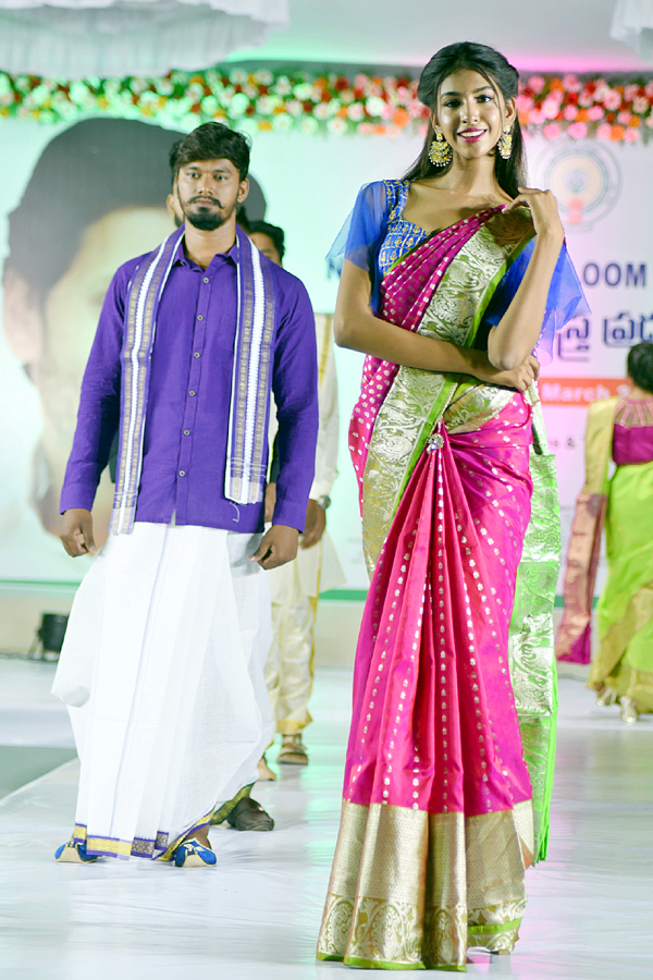National Handloom Expo IN Vijayawada - Sakshi23