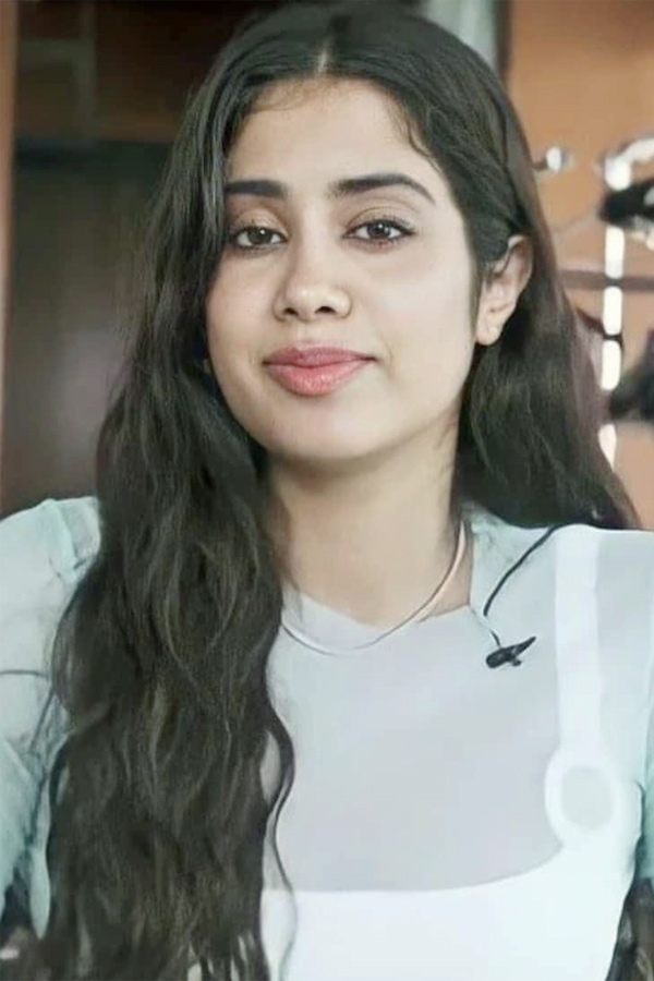 Janhvi Kapoor HD images - Sakshi2