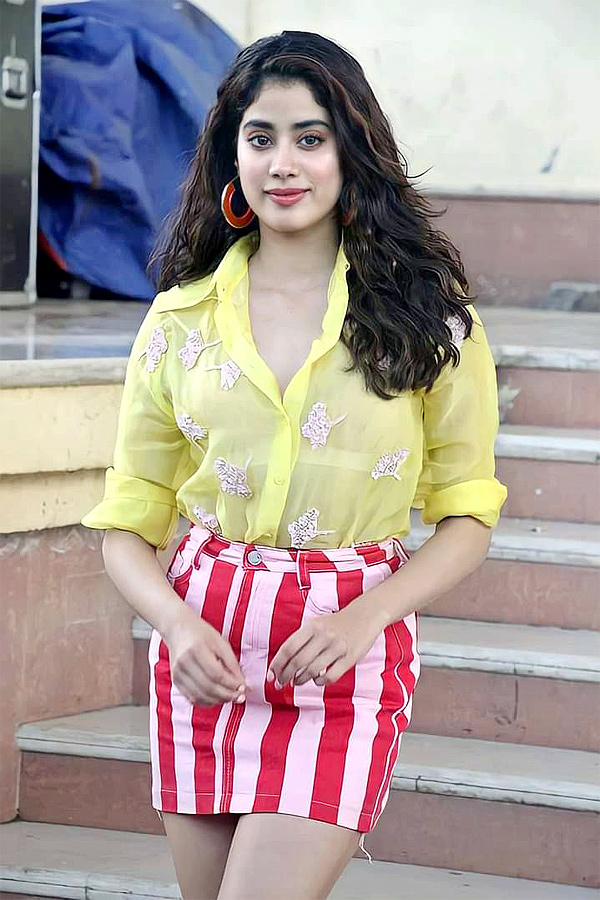 Janhvi Kapoor HD images - Sakshi7