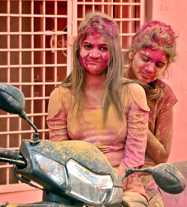 Holi Celebrations In Hyderabad - Sakshi23