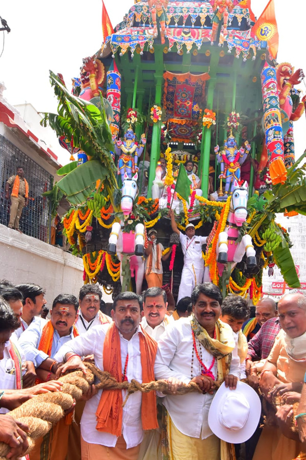 Sri Kalahasti Rathotsavam photo Gallery - Sakshi37